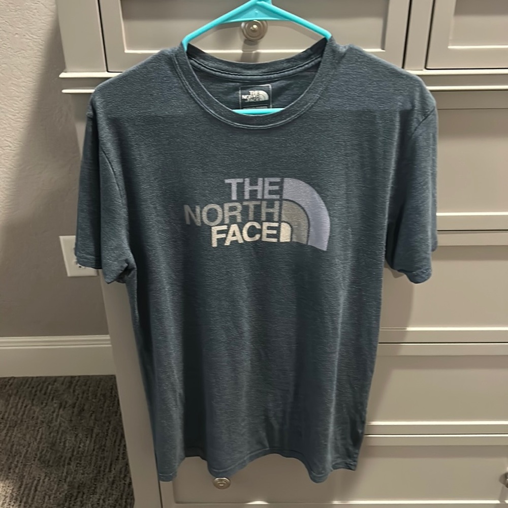 North face women’s tee shirt